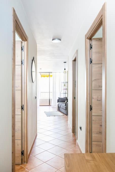 Cosy Apartment In Los Cristianos 5Min To The Ocean Екстериор снимка