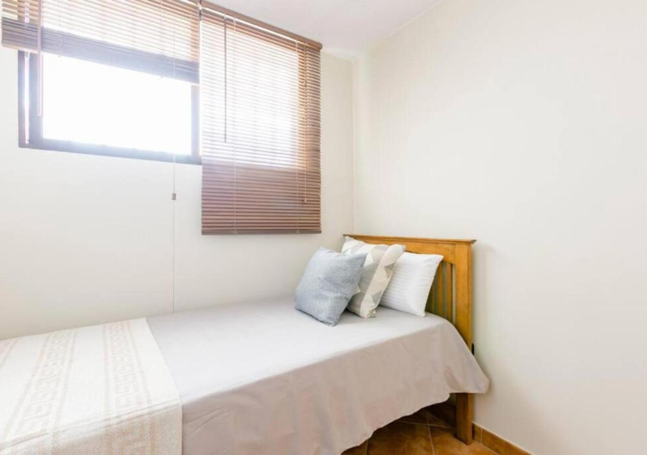 Cosy Apartment In Los Cristianos 5Min To The Ocean Екстериор снимка